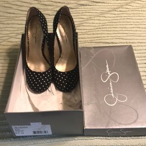 Jessica Simpson pumps!